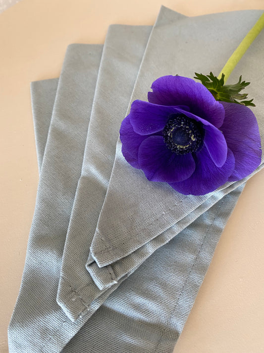 4st tygservetter i grågrönt