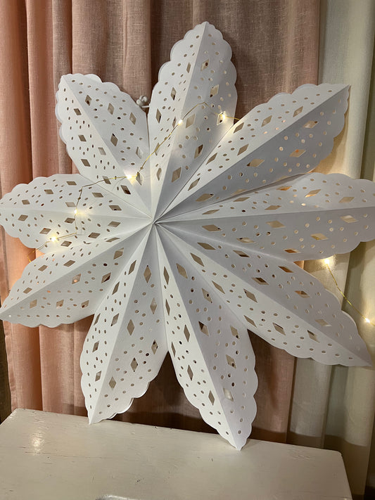 Stor adventsstjärna i papp