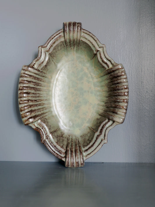 Vacker keramikskål i grön/brunt